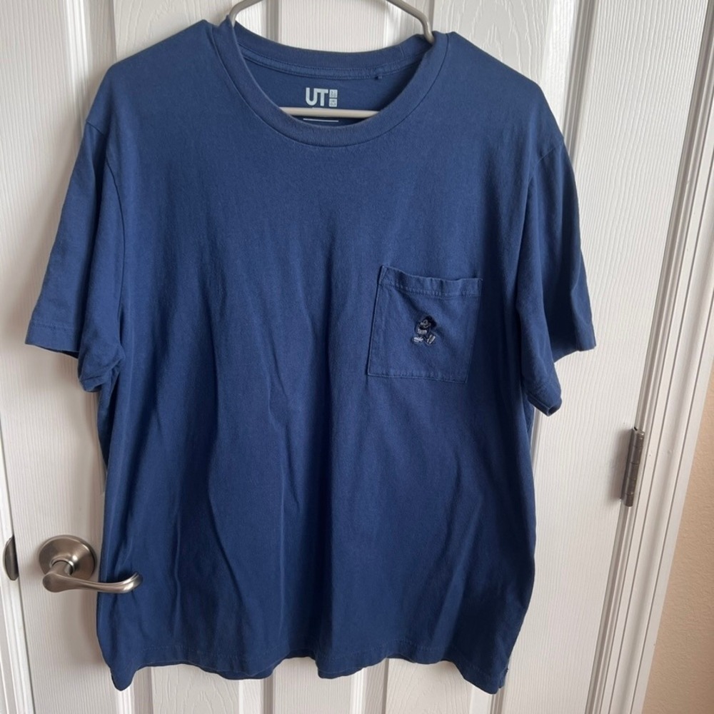 Uniqlo UT Disney Mickey Mouse Pocket T-Shirt Graphic‎ Tee XL